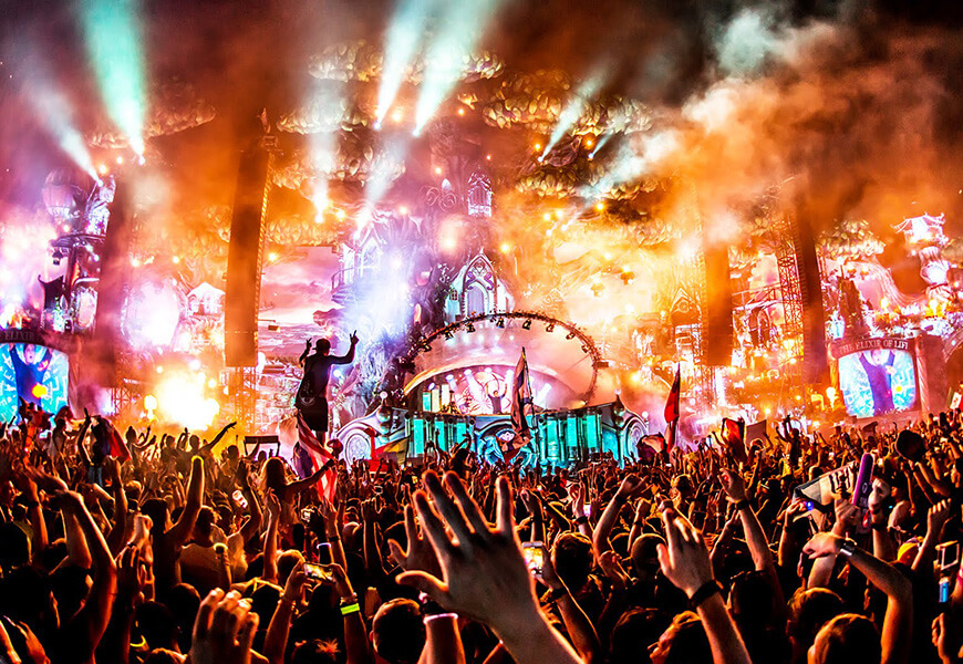 Nemo enim ipsam voluptatem quia voluptas sit et dolore